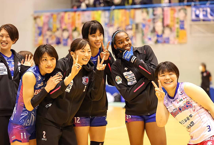 Thanh Thúy tái ký hợp đồng với&nbsp;CLB PFU BlueCats ở mùa giải năm nay