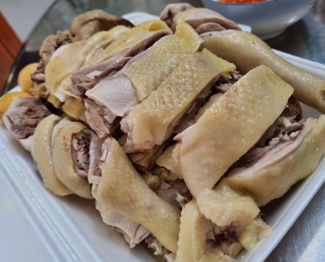 Thịt gà chứa nhiều chất dinh dưỡng tốt cho sức khỏe. Ảnh: NV