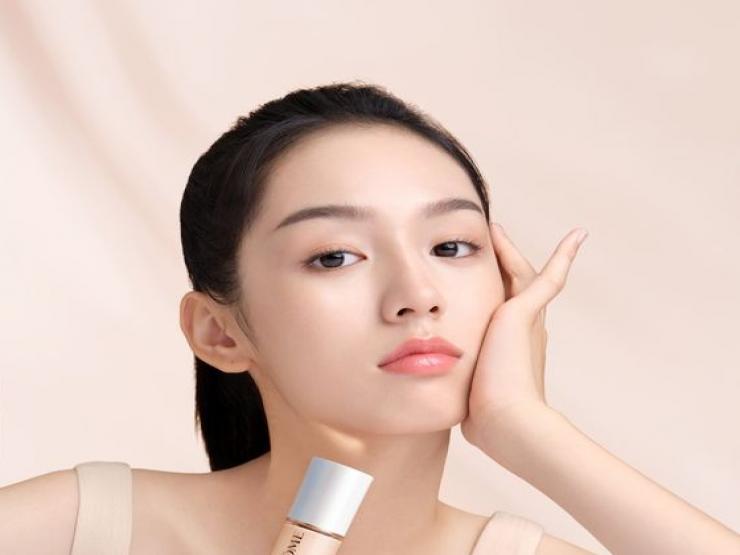 Làm đẹp - 3 món chăm sóc da mà phụ nữ tuổi 40 nào cũng cần có