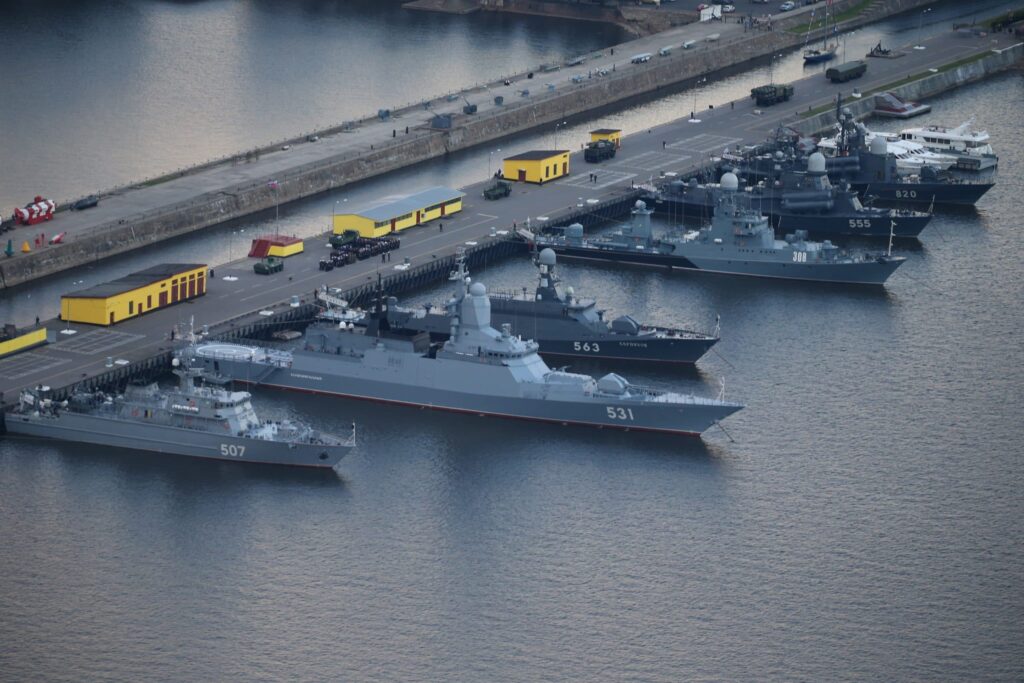 Hạm đội Baltic của Nga (ảnh: RT)