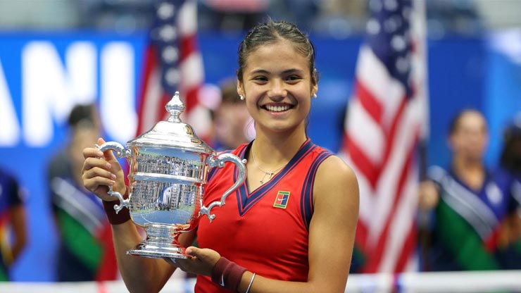 Emma Raducanu đăng quang US Open 2021 khi mới 18 tuổi