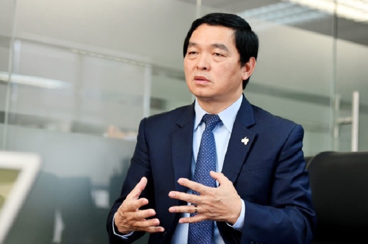 Ông Lê Viết Hải - Chủ tịch Tập đoàn Xây dựng Hòa Bình đăng ký mua 10 triệu cổ phiếu HBC