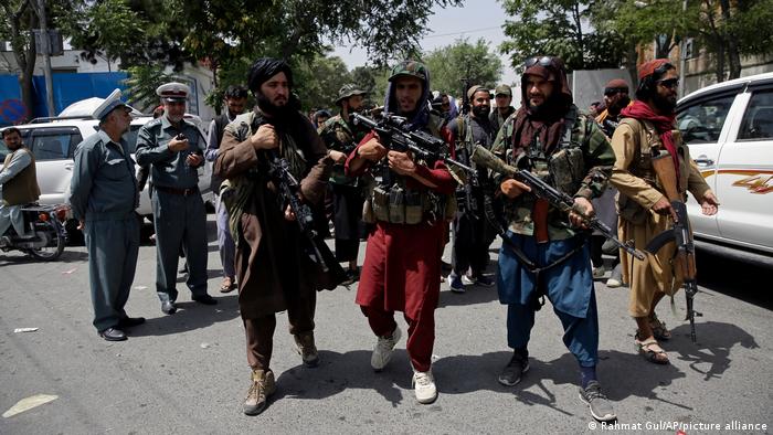 Taliban kiểm soát hoàn toàn Afghanistan vào mùa hè năm ngoái.