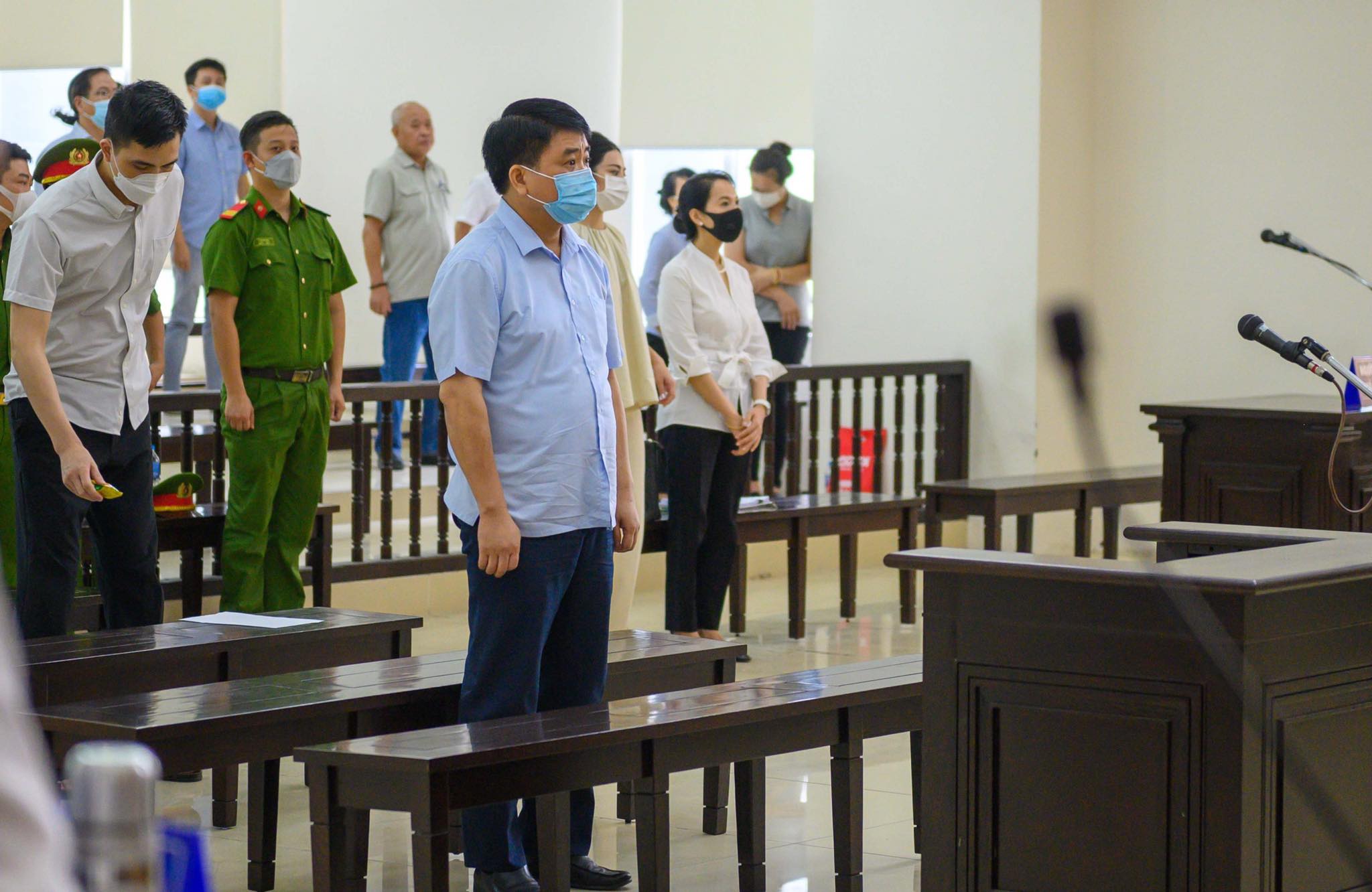 Cựu Chủ tịch UBND TP.Hà Nội và các bị cáo tại phiên toà