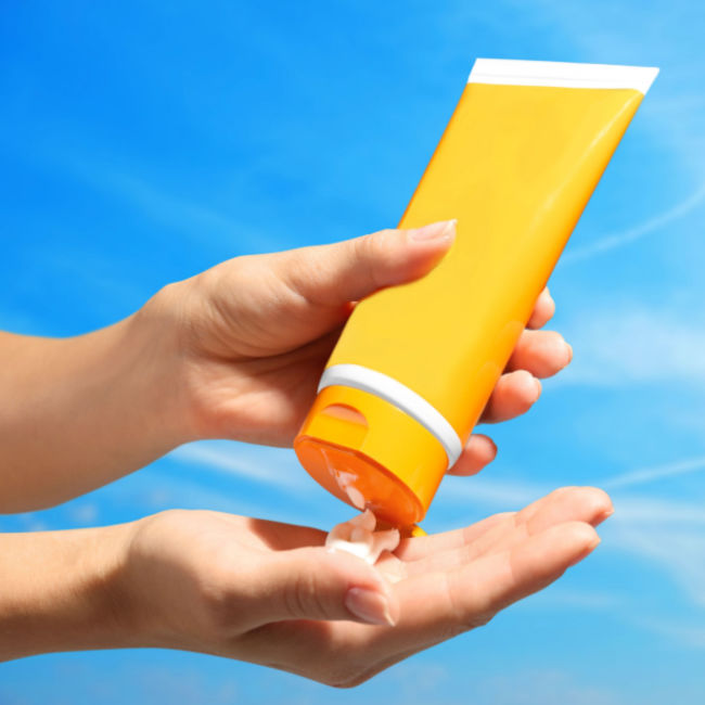 3 món chăm sóc da mà phụ nữ tuổi 40 nào cũng cần có - 2