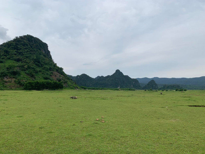 Khung cảnh thiên nhiên hùng vĩ