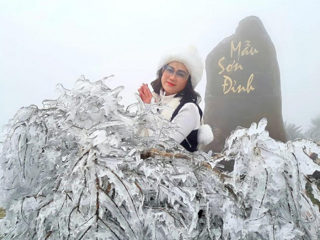 Du lịch - Chuyện tình băng trên đỉnh Mẫu Sơn