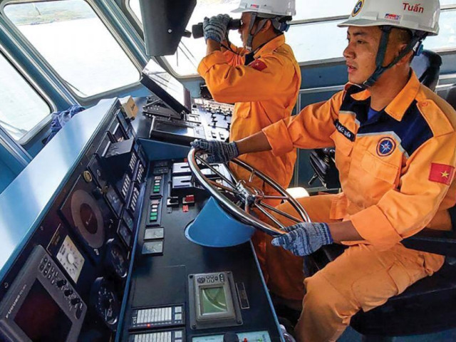 Tin tức trong ngày - Ám ảnh không dễ vượt qua của thủy thủ tàu cứu nạn