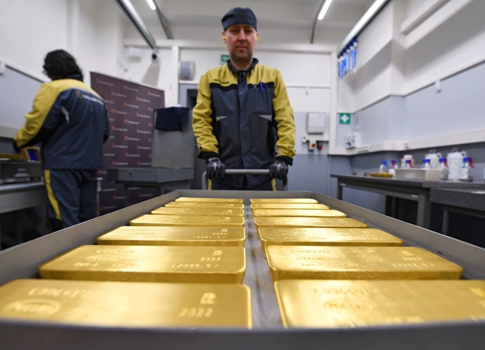 Theo Bloomberg, Thụy Sĩ đã nhập hơn 3 tấn vàng Nga trong tháng 5. Ảnh minh họa: Reuters