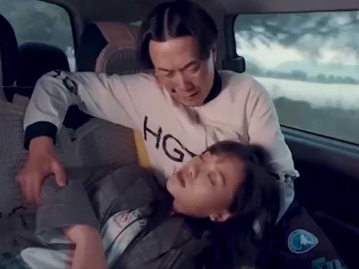 Clip hài hước - Khi đời không như mơ, "ghét của nào trời trao của đấy"