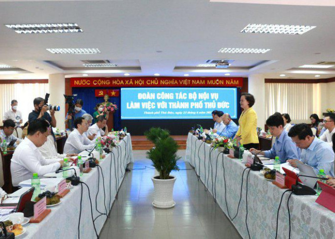 Bộ trưởng Bộ Nội vụ Phạm Thị Thanh Trà làm việc với TP Thủ Đức