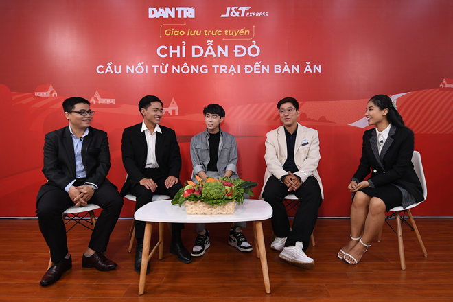 Tập 3 của Chỉ Dẫn Đỏ đã thu hút hàng ngàn lượt xem trực tuyến