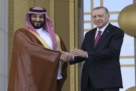 Quay lưng với Mỹ, Thái tử Ả Rập Saudi bất ngờ tới Thổ Nhĩ Kỳ