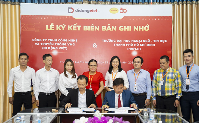 Đại diện hai Bên ký kết văn bản hợp tác