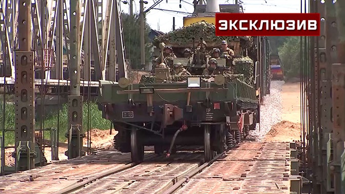 Video: Lộ diện đoàn tàu bọc thép vũ trang hạng nặng của Nga ở chiến trường Ukraine - 1