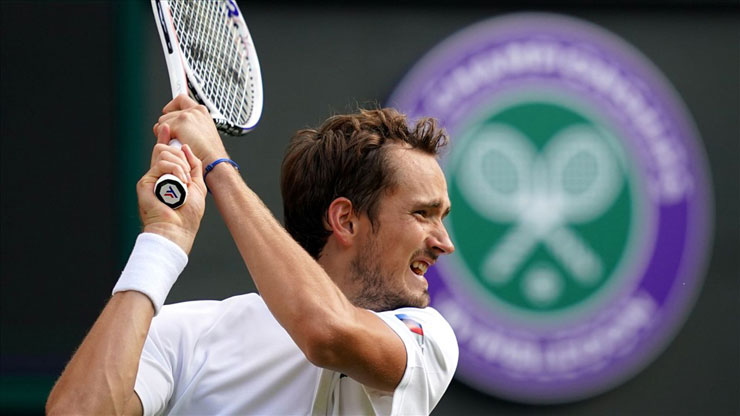 Tay vợt tân số 1 thế giới Daniil Medvedev cùng những đồng nghiệp người Nga và Belarus bị cấm dự Wimbledon sắp tới