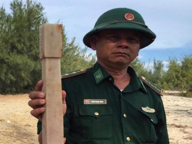 Tin tức trong ngày - Khánh Hòa thông tin vụ cọc lạ có chữ Trung Quốc