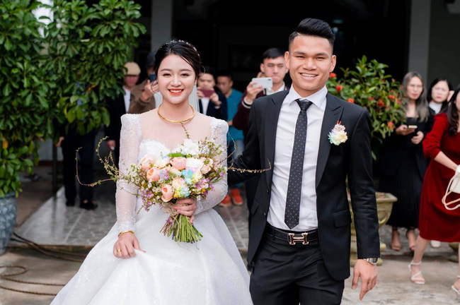 Vợ chồng Phạm Xuân Mạnh – Trần Thị Dung.