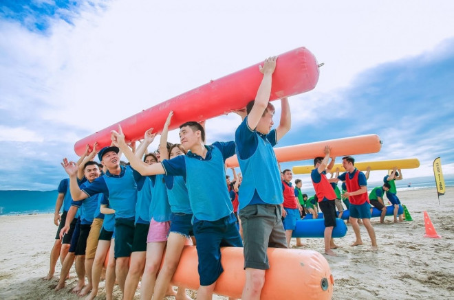 Thời tiết, nội dung trò chơi, ảnh hưởng đến sức khỏe... là lý do nhiều người đưa ra để né tránh các hoạt động team building