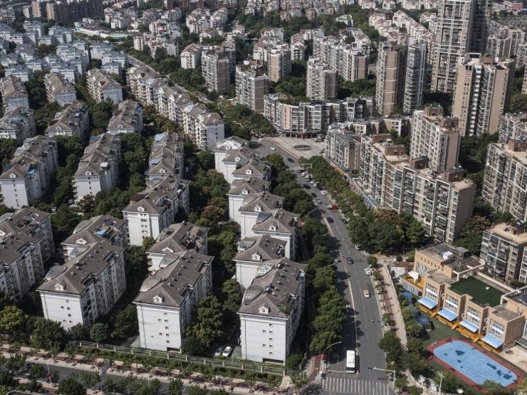 Kinh doanh - Công ty BĐS cho khách mua bằng lúa, tỏi, tặng kèm lợn