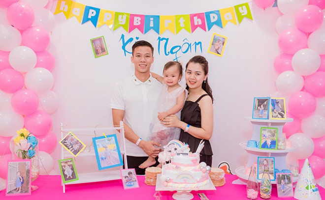 Bà xã anh - Dương Thùy Phương cũng rất nhanh
nhạy và mát tay trong kinh doanh. Ảnh: DTP.