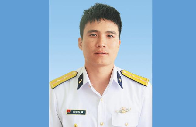 Trung uý QNCN Nguyễn Văn Năm