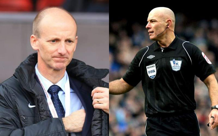 Mike Riley (trái) từ chức và Howard Webb sẽ thay ông làm Trưởng ban trọng tài Ngoại hạng Anh mùa tới