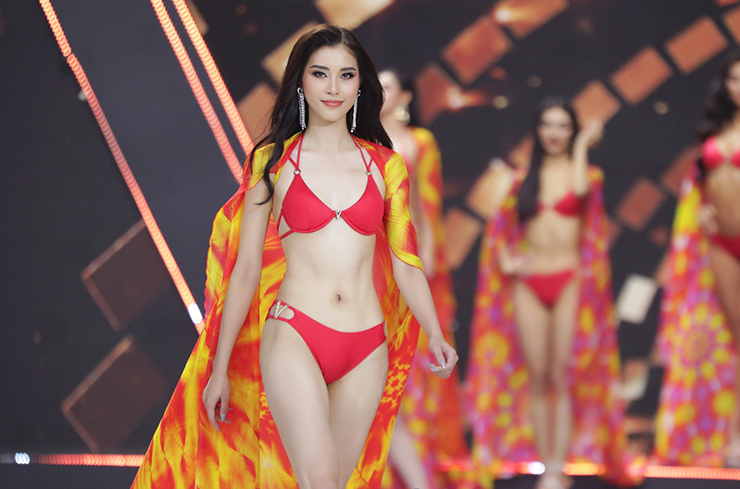 Thu Huyền xuất sắc lọt top 10 Hoa hậu Hoàn vũ 2022