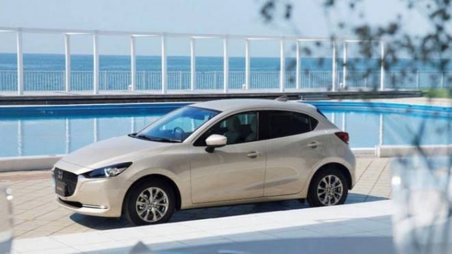 Mazda 2 là mẫu xe tiết kiệm nhiên liệu nhất phân khúc hạng B