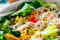 Ẩm thực - Bún gà trộn giải nhiệt ngày hè