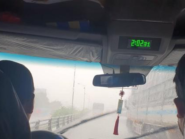 Tư vấn - Chạy xe chậm trên đường sẽ bị phạt trong trường hợp nào?