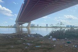 Pháp luật - Thông tin đau lòng vụ chồng bỏ ô tô trên cầu Thăng Long rồi mất tích