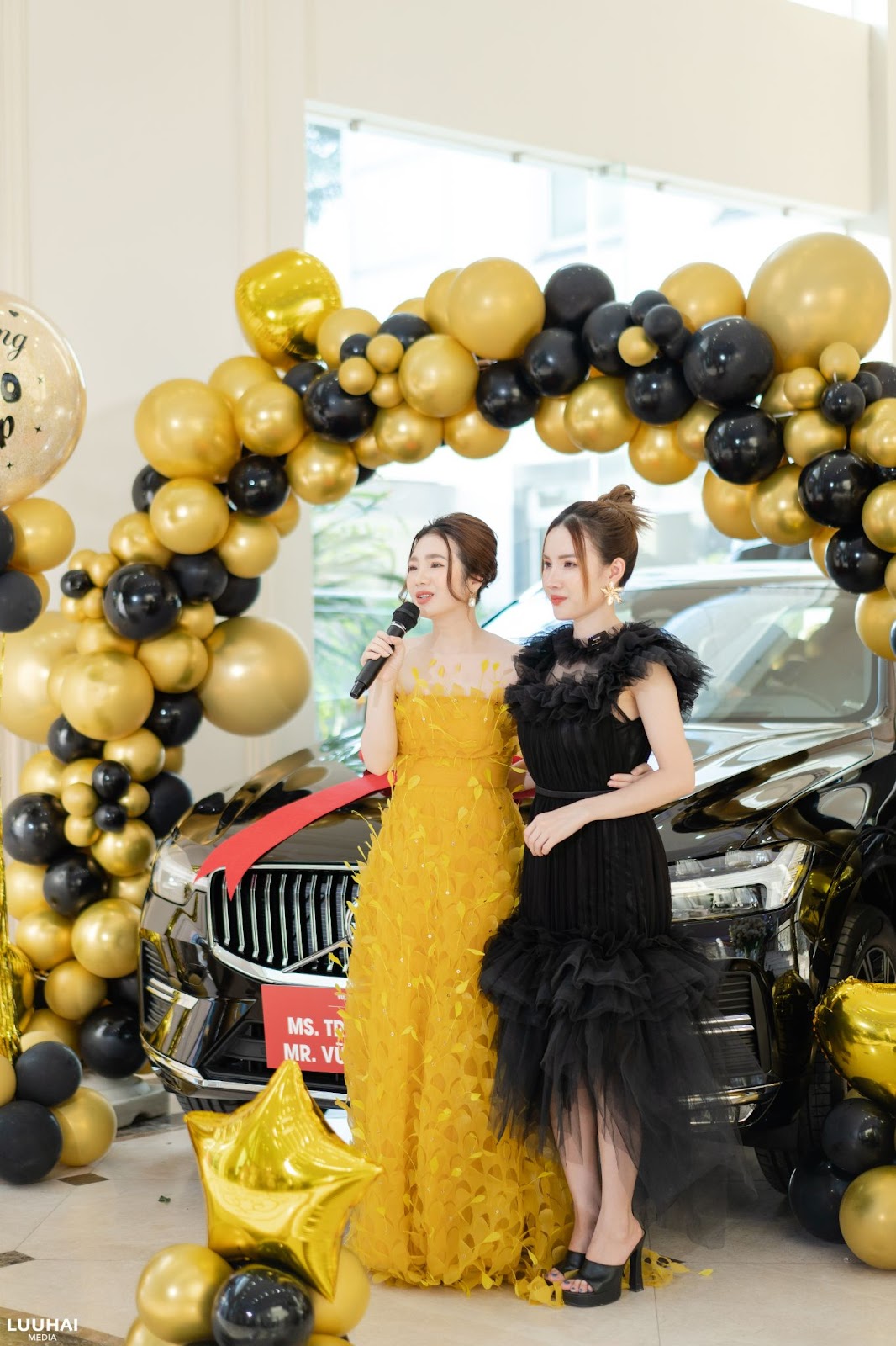 Mỹ phẩm Huyền Phi trao tặng xe Volvo XC60 cho giám đốc kinh doanh xuất sắc - 2