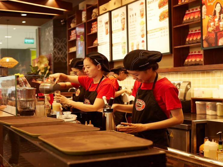 Thị trường - Tiêu dùng - Loạt doanh nghiệp F&amp;B kinh doanh đồ ăn uống thông báo tăng giá bán