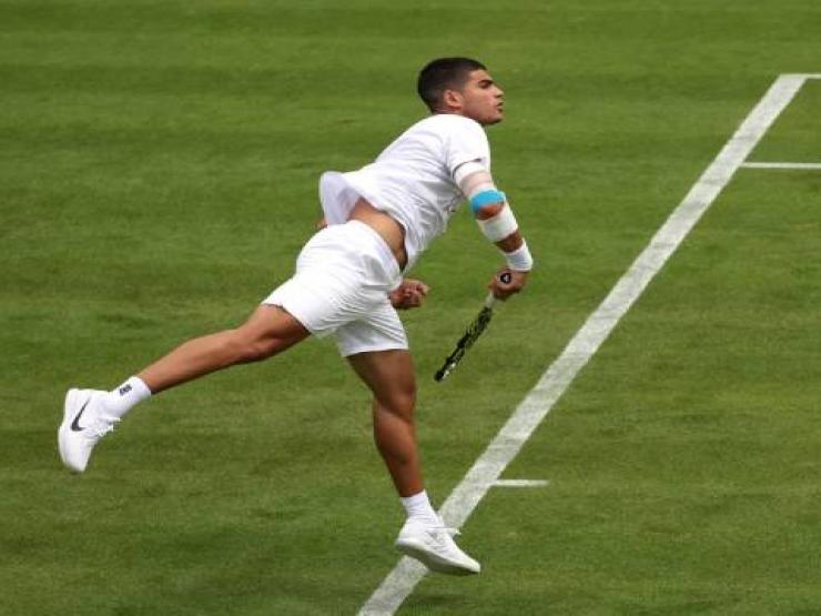 Thể thao - Clip nóng Wimbledon: Alcaraz bỏ nhỏ sắc bén, xuất hiện "máy chạy" Harrison