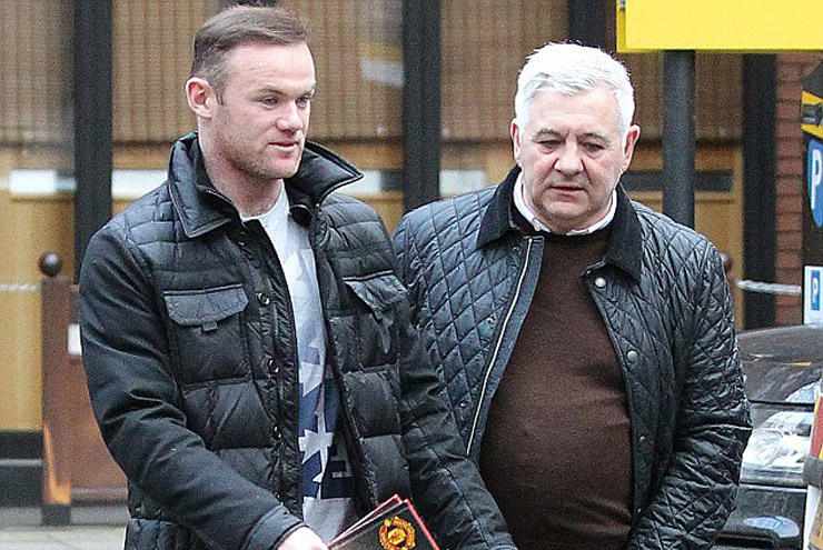 Paul Stretford, người đại diện của Wayne Rooney đang bị cơ quan chức năng "sờ gáy"