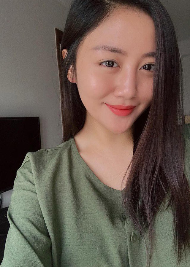 Bạn gái Quang Hải mới công khai xinh không kém 2 "cô bạn" cùng tuổi - 11