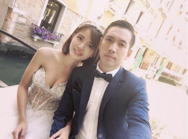 Năm 2017, Tú Linh kết hôn với doanh nhân điển trai và rút lui khỏi showbiz, tập trung thời gian cho gia đình cùng công việc MC, BTV thể thao.
