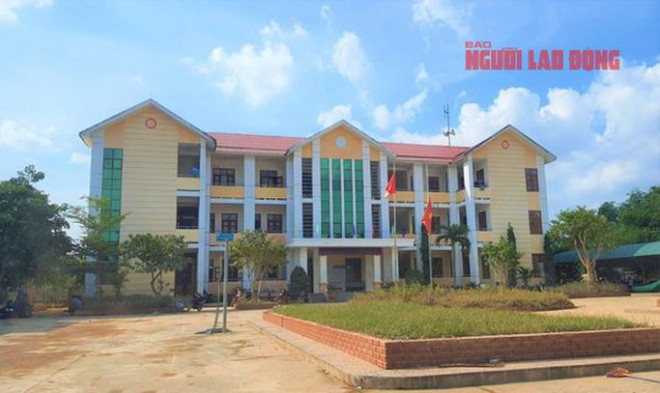 Trụ sở UBND xã Văn Hóa - ảnh Hoàng Phúc