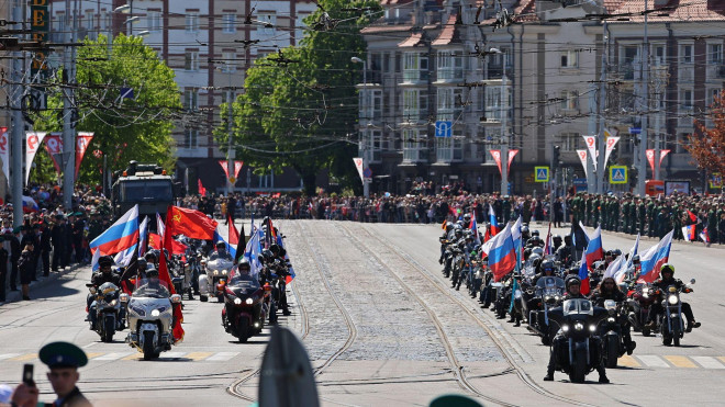 Theo ý kiến của tờ Baijiahao, các
nước NATO khó có thể đồng ý với điều này, vì họ không quan tâm đến
việc nổ ra một cuộc chiến tranh hạt nhân toàn diện với Nga. Và để
từ chối gửi quân, các đối tác của Lithuania sẽ tận dụng một quy
định trong hiến chương NATO.