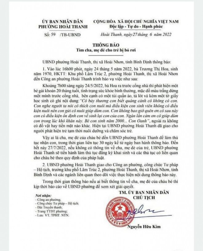 Thông báo tìm cha mẹ đẻ của bé gái bị bỏ rơi trước nhà người dân của UBND phường Hoài Thanh