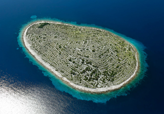 7 hòn đảo hoang kỳ dị trên thế giới - 6