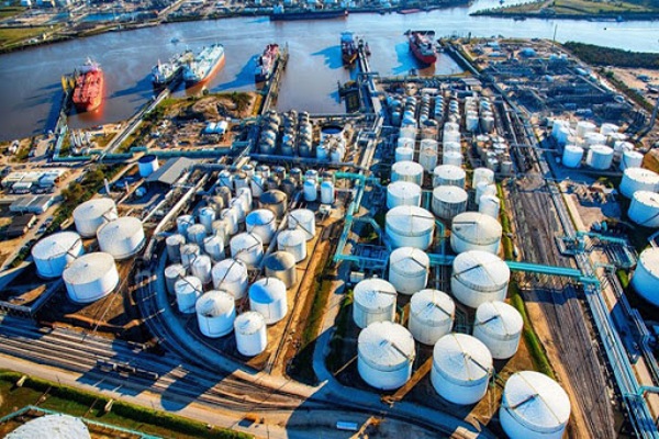Giá xăng dầu hôm nay 29/6: Tiếp đà tăng mạnh phiên thứ hai liên tiếp - 1