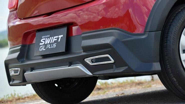 Giá xe Suzuki Swift phiên bản đặc biệt mới là 572.000 Baht (khoảng 375 triệu đồng). Phiên bản màu trắng sẽ đắt hơn 5.000 Baht (3,3 triệu đồng)
