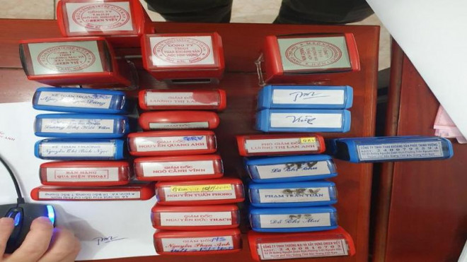 Tang vật vụ án.