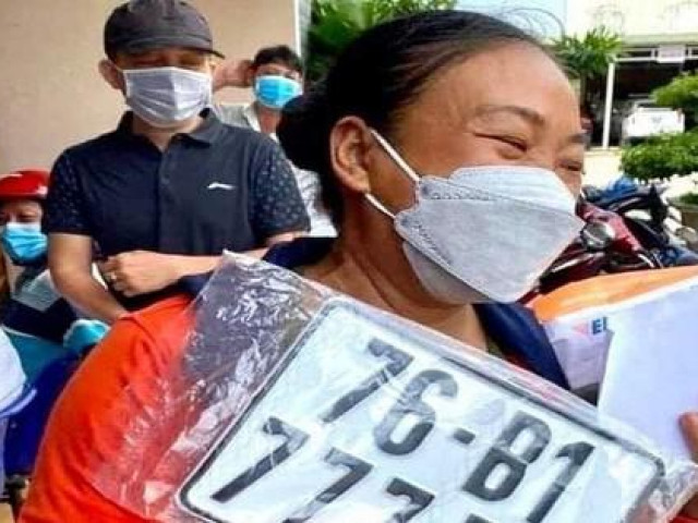 Tin tức trong ngày - Đấu giá biển số xe: Được chuyển nhượng nhưng phải kèm theo xe