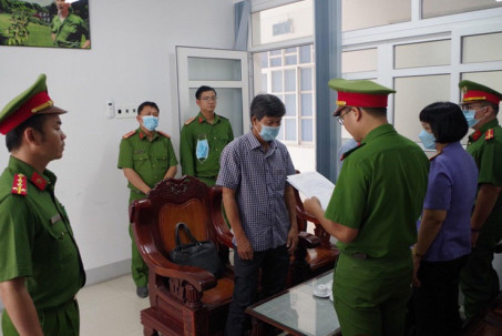 Ninh Thuận khởi tố Phó Chủ tịch, nguyên Phó Chủ tịch huyện và 2 cán bộ