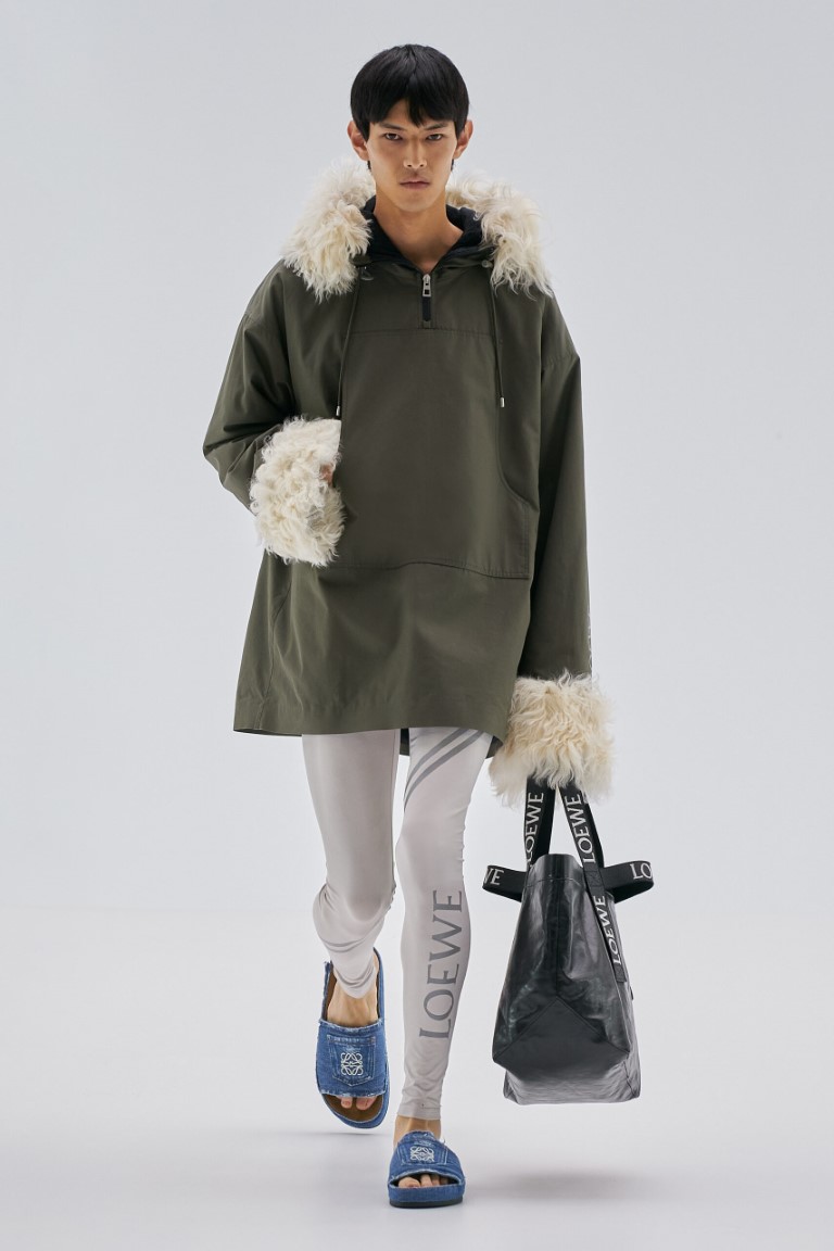 Loewe gây sốc với thiết kế Xuân Hè kết hợp thiên nhiên táo bạo - 6