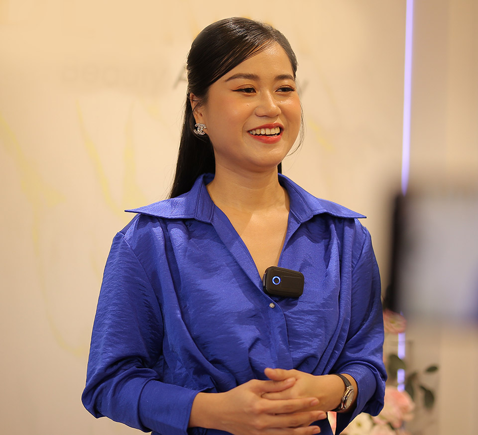 Ninh Dương Lan Ngọc, Cát Phượng mừng Lâm Vỹ Dạ lên chức CEO - 8