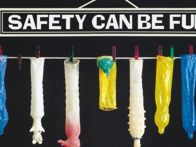 Sức khỏe đời sống - Vợ chồng có thể thêm mãnh liệt với những chiếc bao cao su kiểu mới độc lạ này?